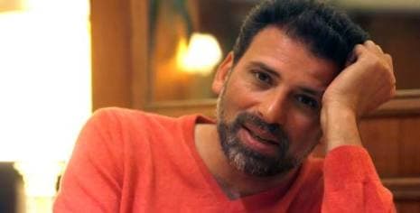 صورة غلاف مقالة "الأرض" من السينما إلى التلفزيون