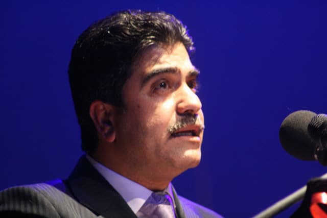 صورة غلاف مقالة الفنان مأمون الفرخ يؤرخ لمسرح الأطفال في سورية