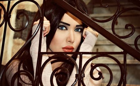 صورة غلاف مقالة مديحة كنيفاتي: " هذه مواصفات فتى أحلامي".