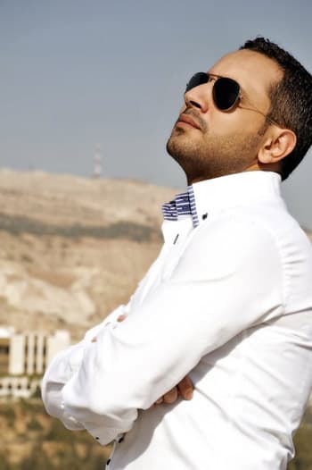 صورة غلاف مقالة قيس شيخ نجيب من الأردن إلى لبنان