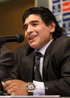 صورة غلاف مقالة انتهى مارادونا (اللاعب) وبقيّ مارادونا (الكاريزما)