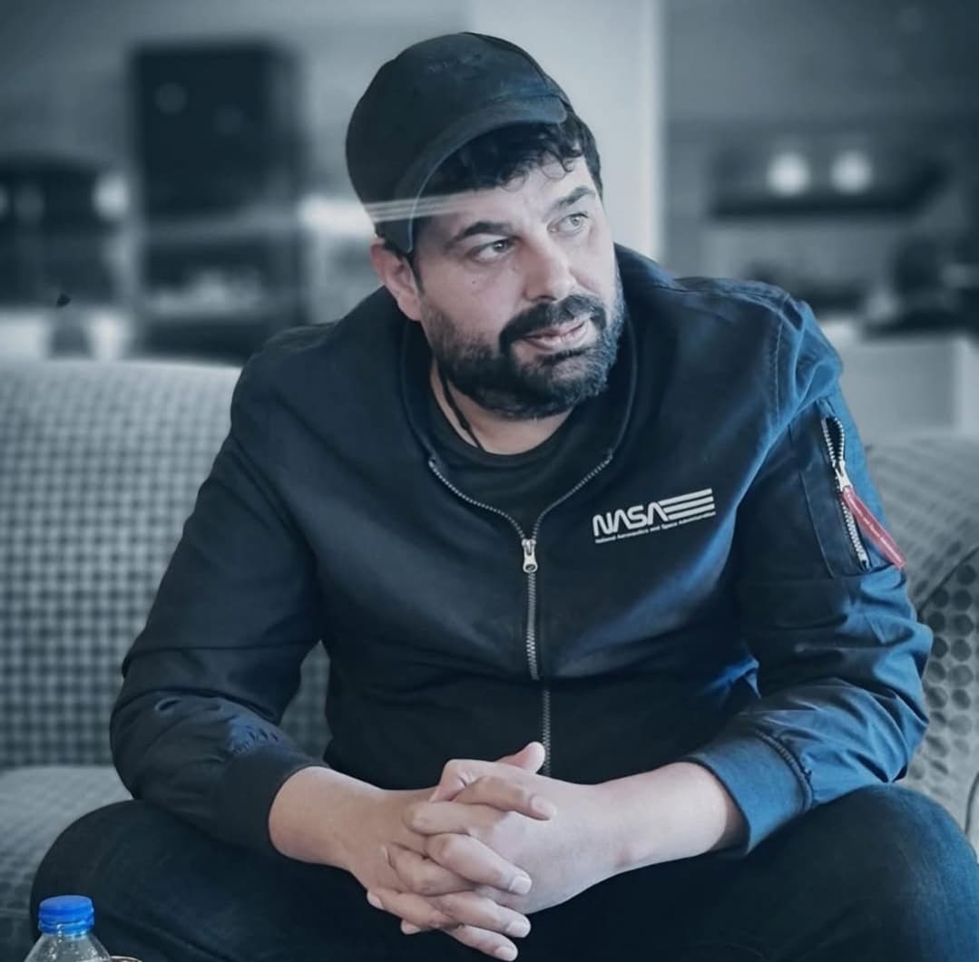 عماد الفراجين يدخل البيئة الشامية عبر بيت الياسمين