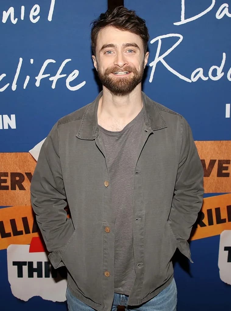 دانيال رادكليف يروي كيف أعاد تشكيل حياته بعد الإدمان