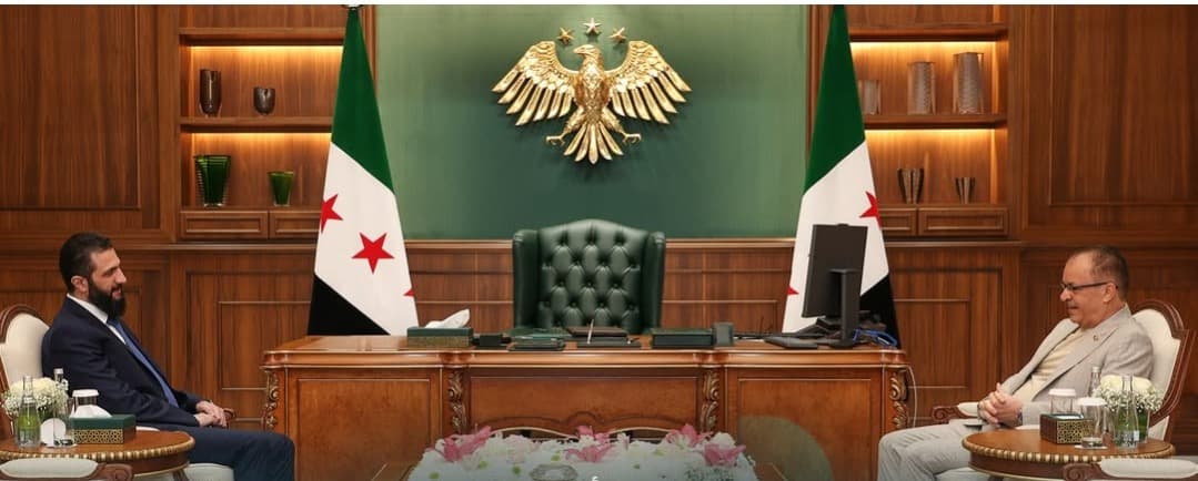 الرئيس أحمد الشرع يستقبل مازن الناطور في قصر الشعب