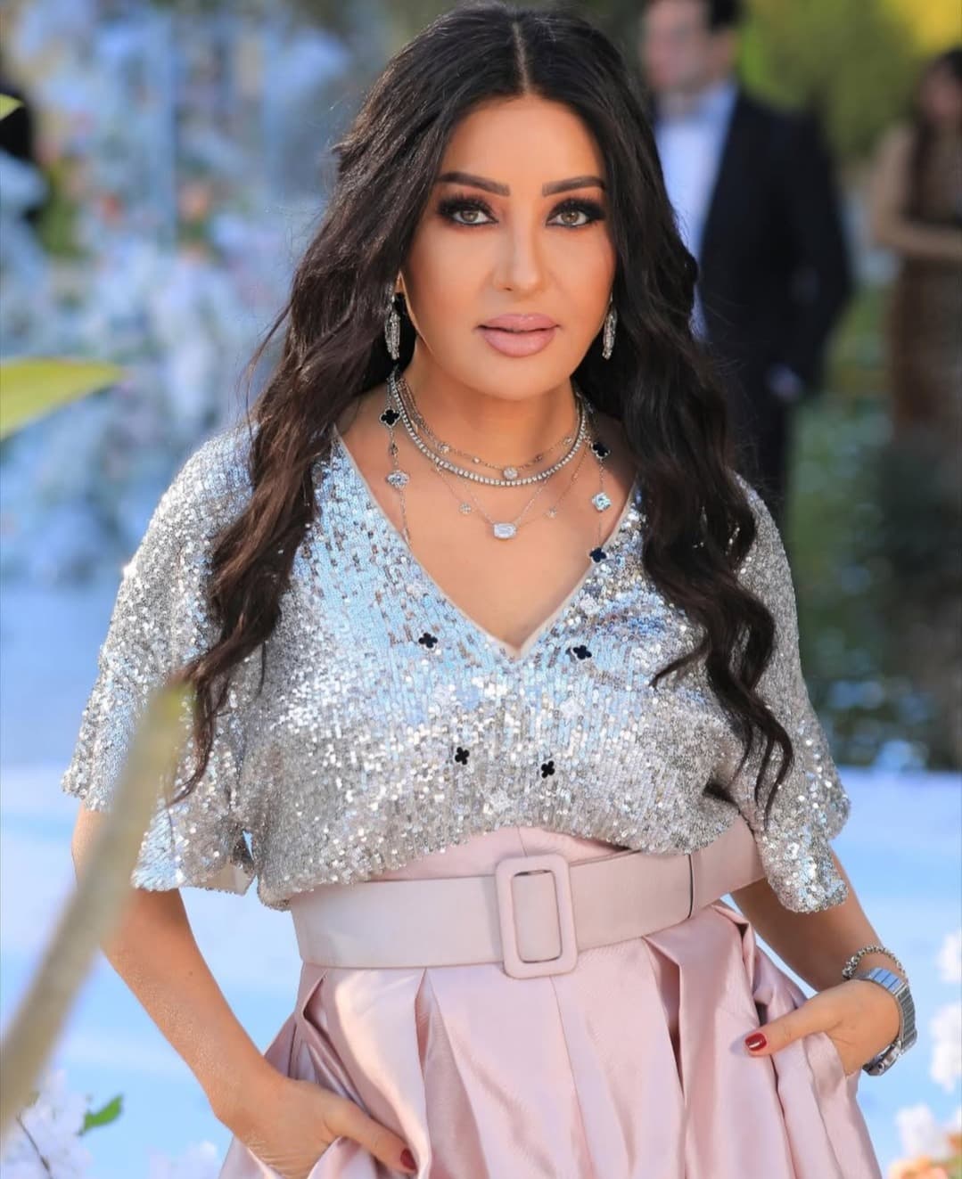 لطيفة تكشف أصعب تجربة في حياتها: غسل جثمان والدتها