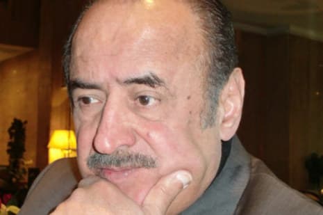 بعد مهرجان "الفجيرة" للمونودراما... أسعد فضة في "وش رجعّك"