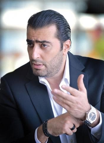 باسم ياخور هكذا سأقدم "سانتينو كورليوني" و "مشروع بقعة ضوء يجب أن يتوقف"