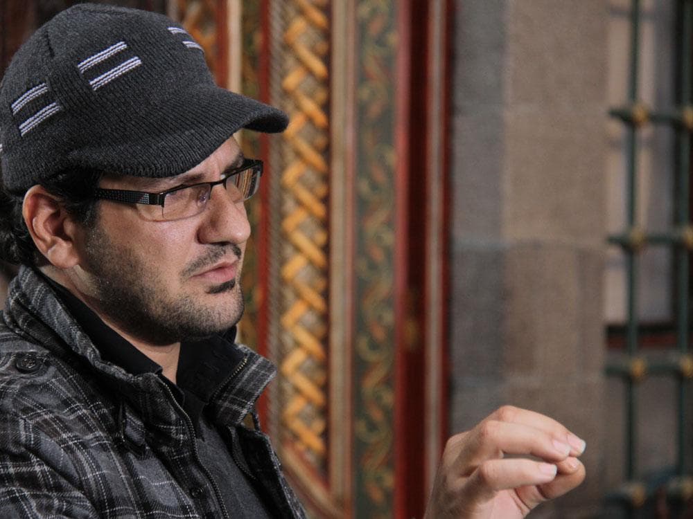 تامر إسحاق يرثي تشارلي شابلن العرب في فيلم وثائقي عن نضال .. الإنسان