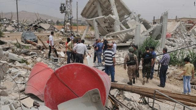 نجدة أنزور: ذهبت لأبحث بين أنقاض داريا عن أمل