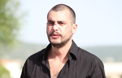 سامر اسماعيل... يحلق شعره للموسم الثاني على التوالي من أجل دور تلفزيوني