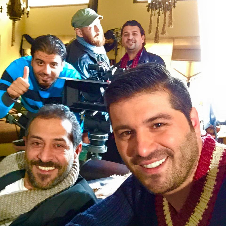 صورة غلاف مقالة خمس عوانس والخال "فارس" يعشن مغامراتٍ طريفة في مواجهة حكم السيّدة "تهاني"