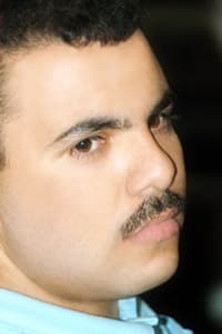 صورة غلاف مقالة وجوه "تلاقي"..تلتقط الفارق بين الجدية والتجهم