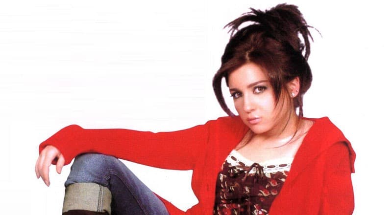 صورة غلاف مقالة مي عزالدين: أرفض تخوين رغدة.. وفارس أحلامي بلا ملامح