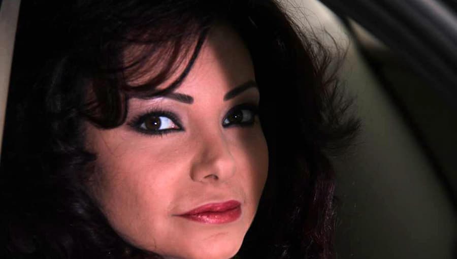 نادين تحسين بيك سعيدة بما تسمعه عن "جمانة"