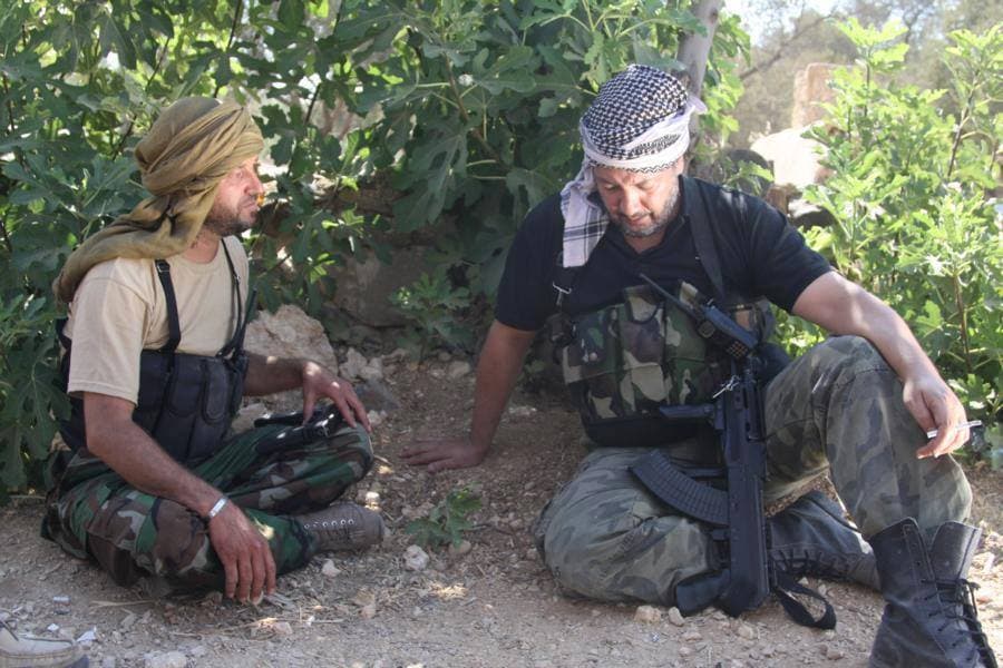 عناية مشددة يمر بعلاقة متوترة مع المحطات العارضة