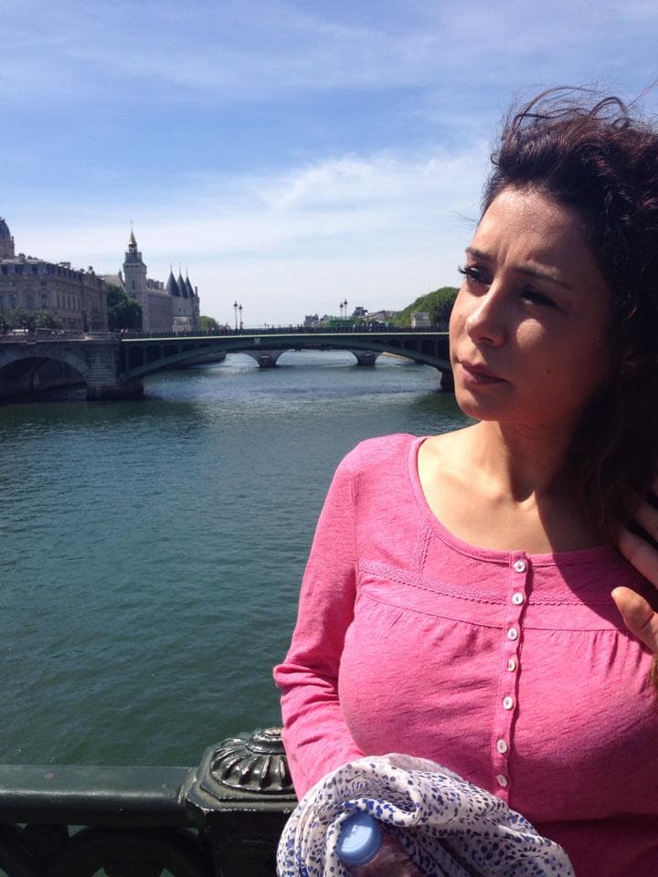 هل خرجت كاريس بشار عن صمتها الإعلامي حقاً؟