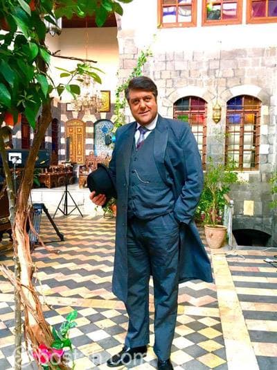 فادي صبيح يحلم بمدينة حضارية ويواجه زعيم حارة الضبع