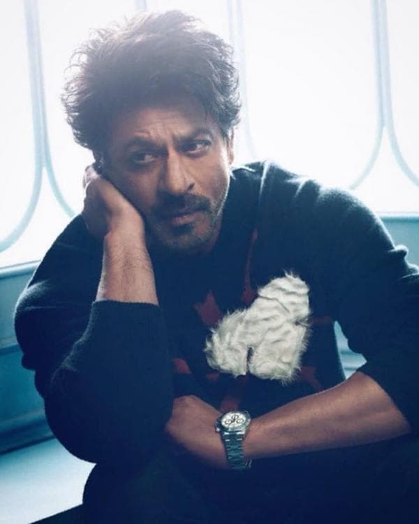 صورة غلاف مقالة شاروخان قزم في "zero"