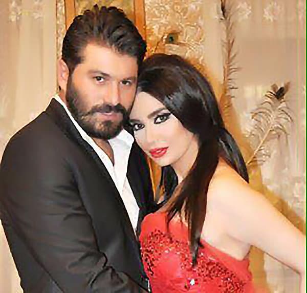 يزن السيد ورنا الأبيض في القفص الذهبي؟