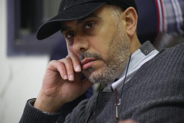 سمير حسين : "سما الفن" تعاملني كمخرج!