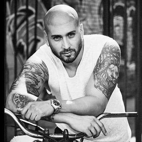 صورة غلاف مقالة مساري يغني لبلده الأم