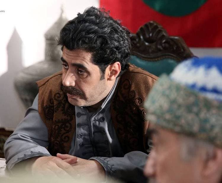 بالصور: تعرفوا على إطلالات محمد حداقي لهذا العام