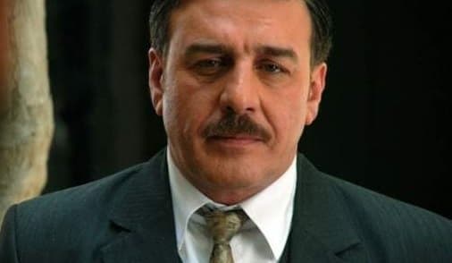 صورة غلاف مقالة "ناس من ورق" تراجيكوميدي بعيد عن "الفزلكة"