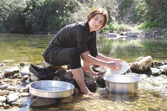 صورة غلاف مقالة هل تكتفي الدراما السوريّة بجمهورها المحليّ؟