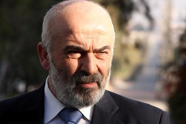 صورة غلاف مقالة سلوم حداد يرث ثروة كبيرة