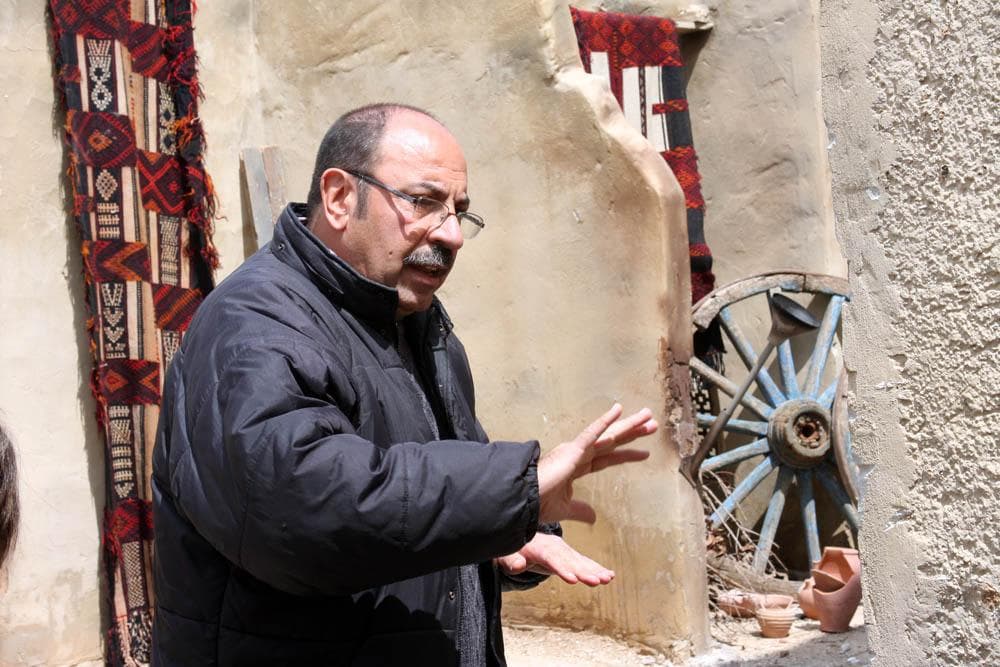 صورة غلاف مقالة "غفوة القلوب" قريباً في دمشق