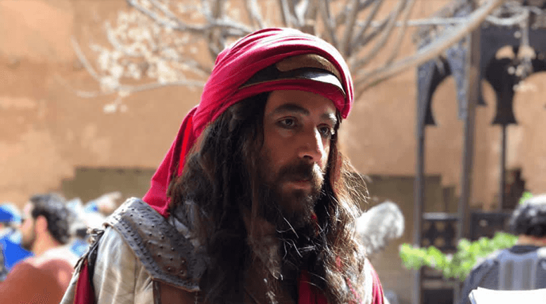 صورة غلاف مقالة يامن الحجلي في عمل واحد