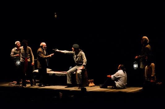 "مدينة في ثلاثة فصول" تغرق بالظلام ... وزارة الكهرباء تقنن