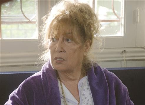 منى واصف: الفراشة