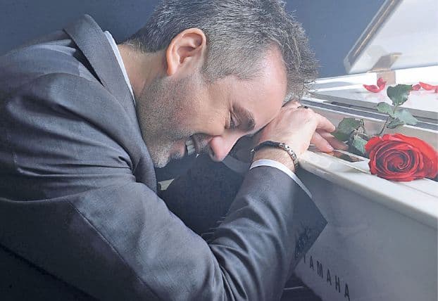 «التترات» ... تسرق نجومية النص والأبطال