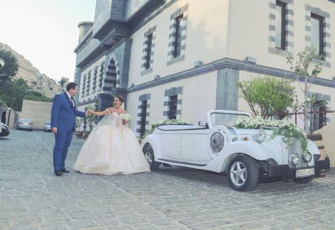 ديمة قندلفت تشارك جمهورها الفرحة بذكرى زواجها