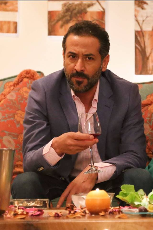 عبد المنعم عمايري يعيش قصة حب مع "لارا"