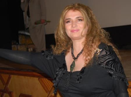 جيانا عيد رئيسةً لقسم التمثيل بالمعهد العالي للفنون المسرحية... و"بانتظار الياسمين"