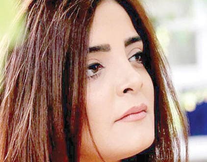 لوريس قزق تميل إلى الشخصيّات "المعقدّة".. هكذا تعيش الندم وأيّام لا تنسى