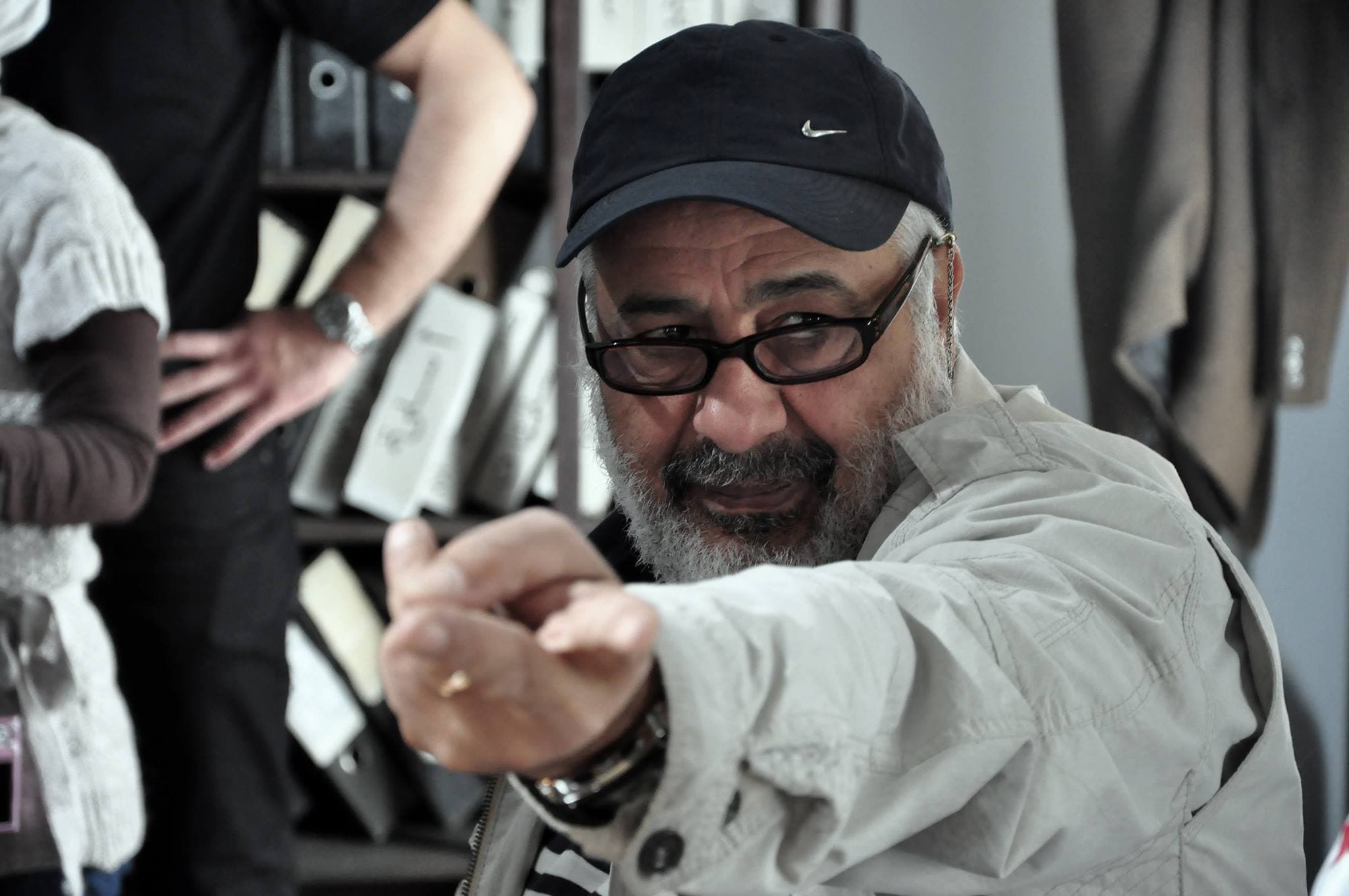 صورة غلاف مقالة الجد أيمن زيدان، يستعيد شغف المسرح في "زمن الحرب"، ويستعد ل"دامسكو"