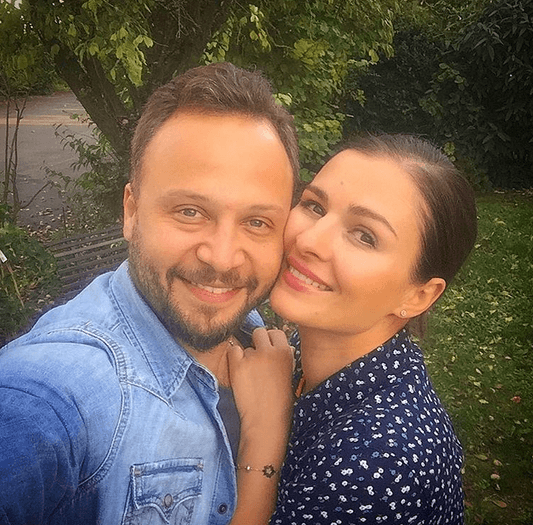 صورة غلاف مقالة سوسن أرشيد لزوجها "أنت وطني الكبير"