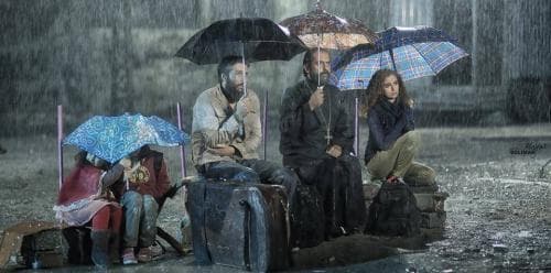 صورة غلاف مقالة "مطر حمص" في عرضه الجماهيري الأول