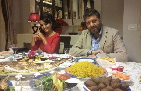 «الأخبار» تقع في حب «إمرأة كالقمر»