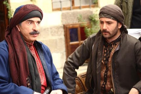 زيارة خاصة | يوم مع فريق «طوق البنات 2»