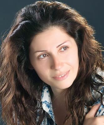 صورة غلاف مقالة يارا صبري في مهرجان مسرح مصر التجريبي