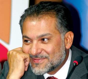 صورة غلاف مقالة حاتم علي ومجموعة مشاريع