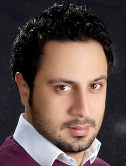 صورة غلاف مقالة قيس الشيخ نجيب على خشبة المسرح