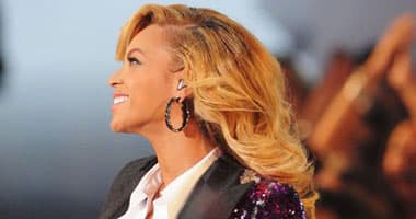 صورة غلاف مقالة حمل بيونسيه يثير الكثير من الجدل فى الصحف العالمية