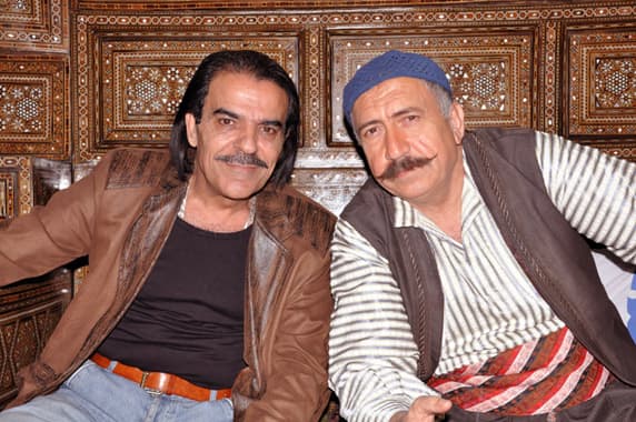 صورة غلاف مقالة بشار إسماعيل يبصق على الشلل الفنية