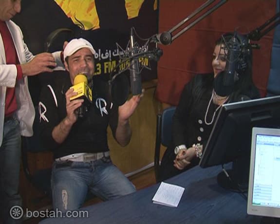 صورة غلاف مقالة أرابيسك تستضيف عمرو دياب..!!!