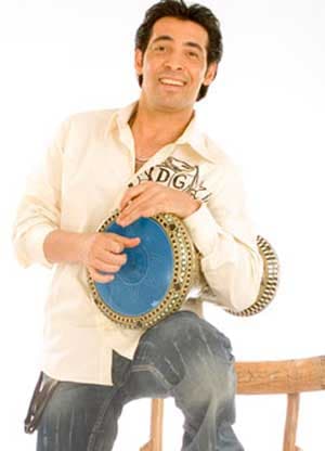 صورة غلاف مقالة سعد الصغير يحتفل بالبراءة